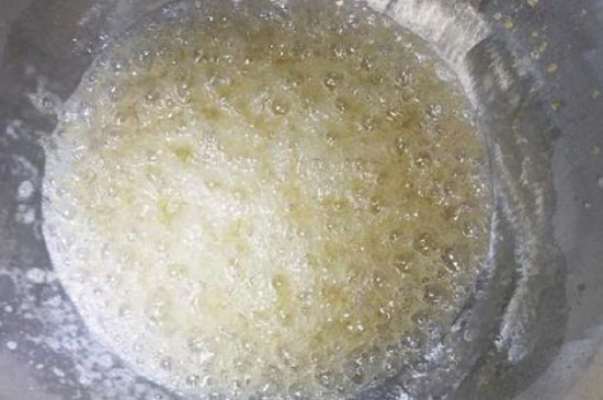 如何熬糖葫芦的糖