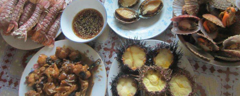 吃海鲜能喝酒吗