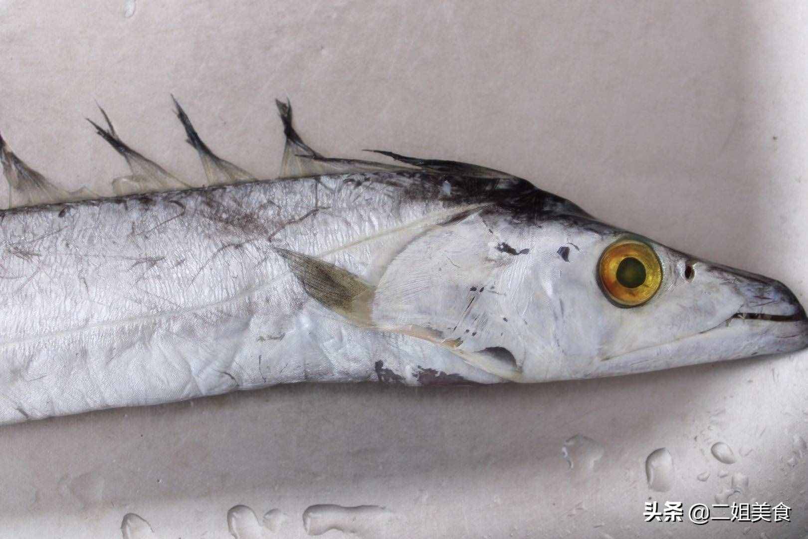 带鱼怎么处理（处理带鱼很麻烦）