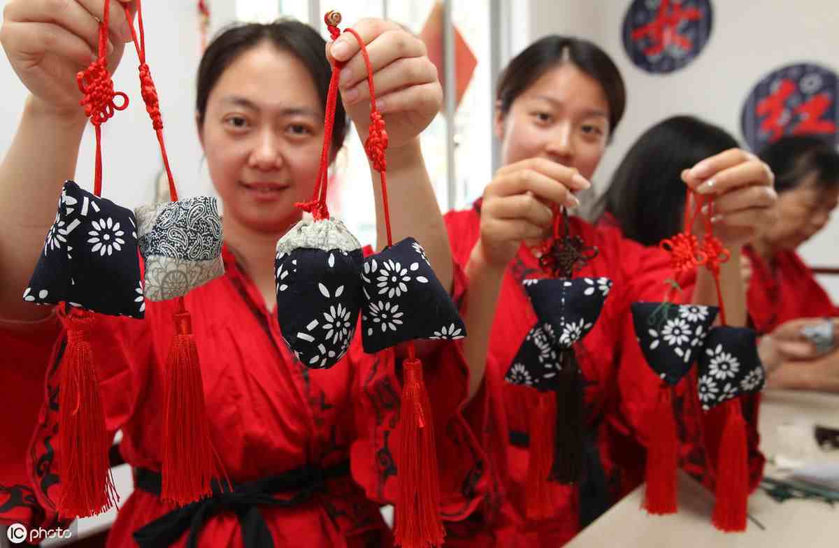 香囊的简单做法（教你做个中药香囊，驱蚊又养生）